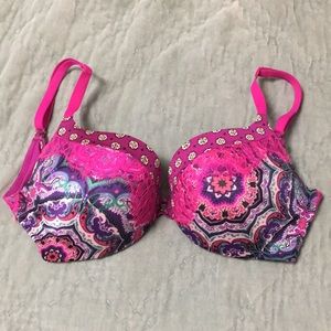 Victoria’s Secret Push-Up bra 32D